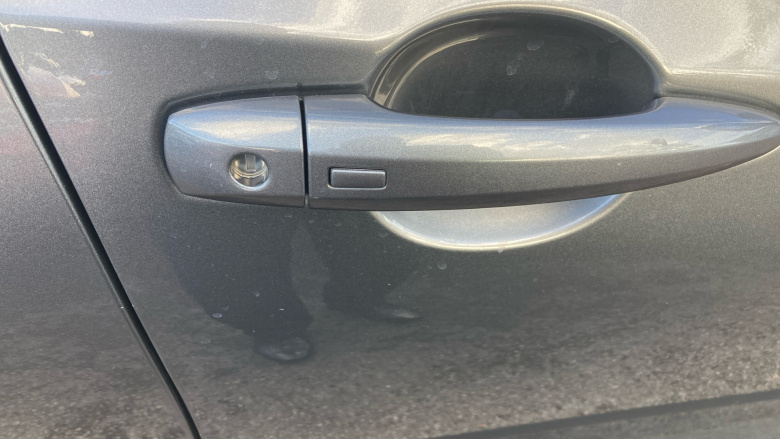 Nissan Juke 1.0 DiG-T 114 Tekna 5dr DCT Petrol Hatchback